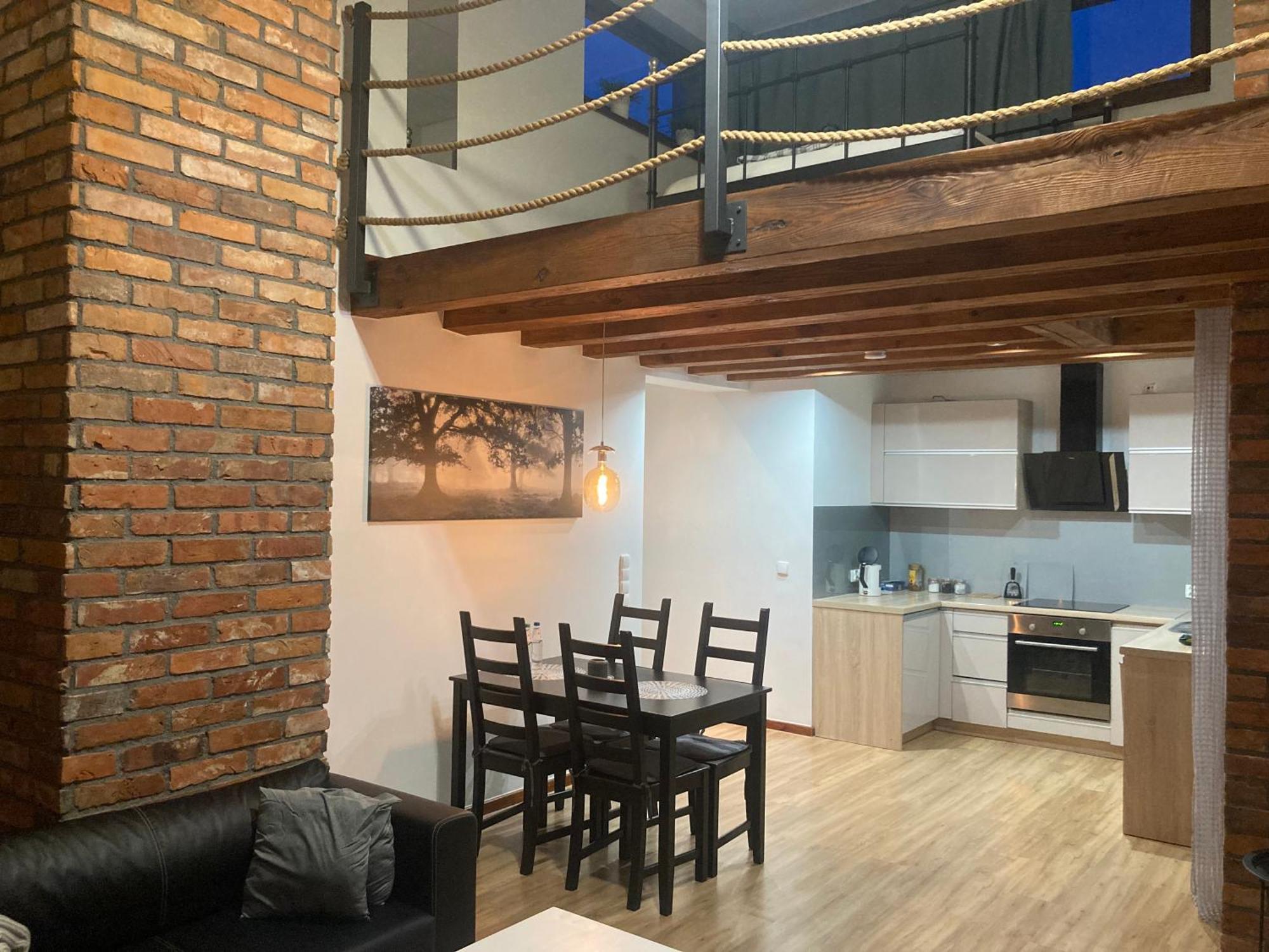 A4 Luxury Apartment ヴロツワフ エクステリア 写真